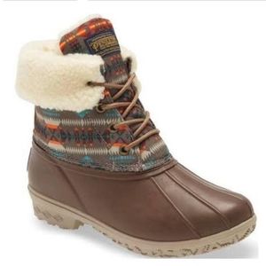 Pendleton Duck Boots